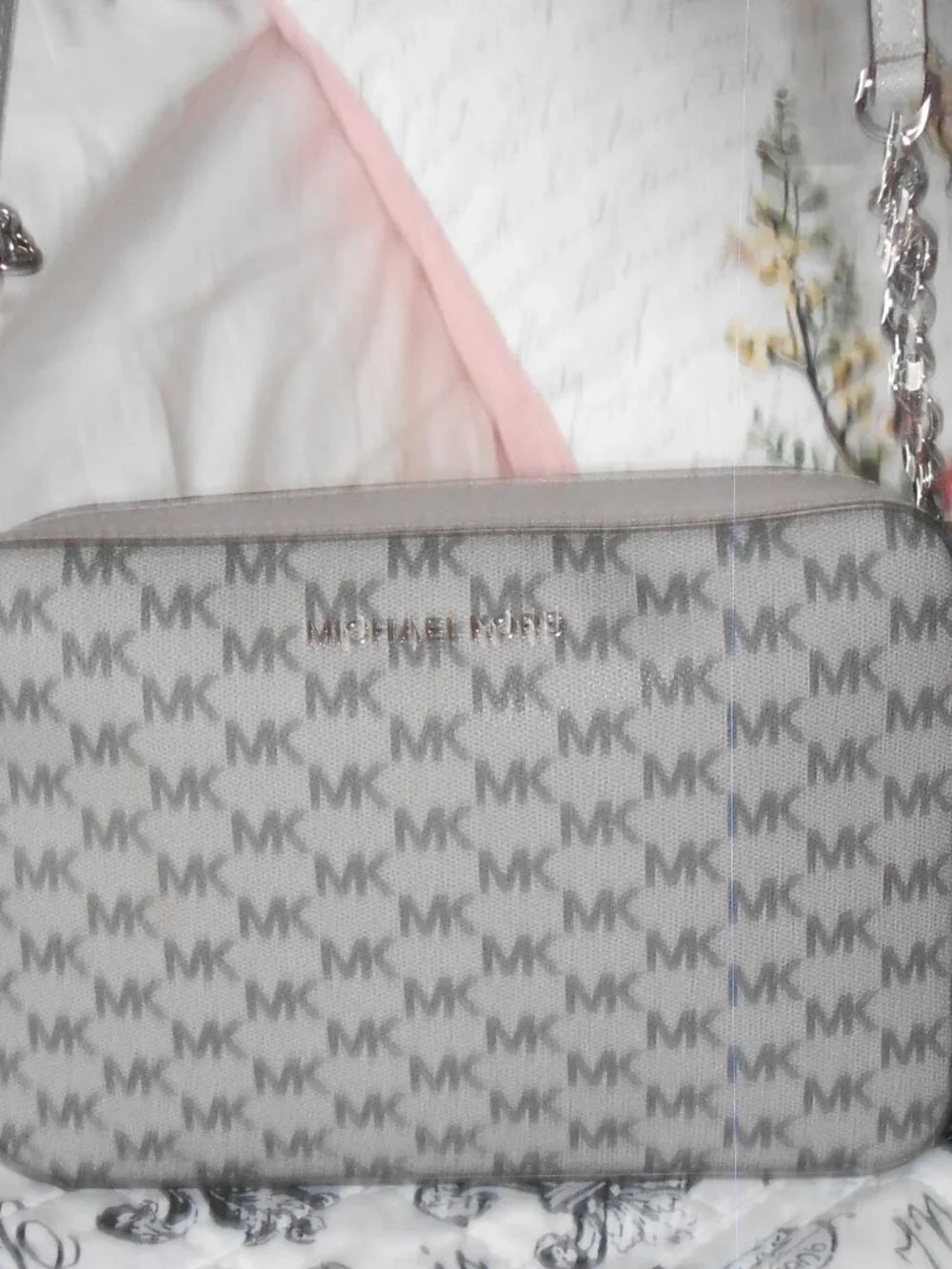 MICHAEL KORS JET SET TRAVEL SMALL CROSSBODY BAG GRAY COLOR MINT CONDITION